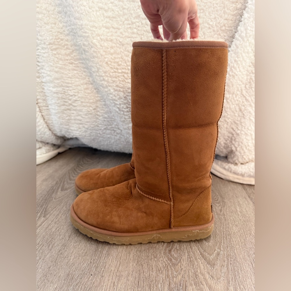 UGG Classic Tall Chestnut Sheepskin Suede Shearling Lined Boots Women’s Size 10 - Picture 5 of 9